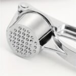 garlic crusher