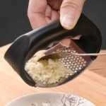 kitchen garlic tool